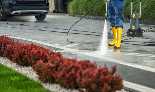 Post-Construction Pressure Washing in Deephaven, MN